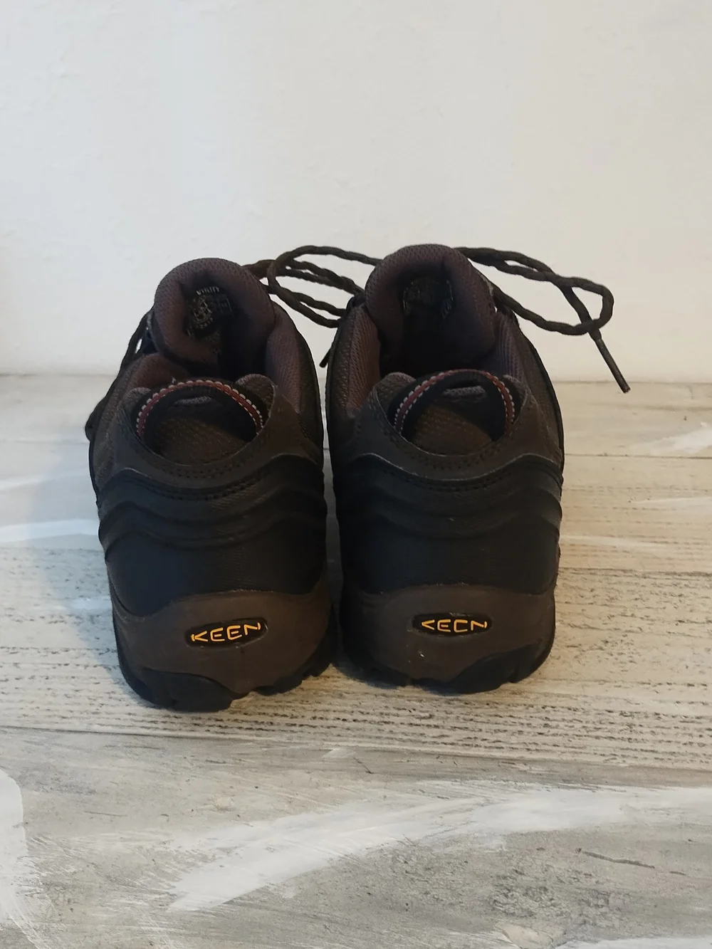 Man's Sneakers  Athletic Shoes KEEN Utility Lansing Low Steel Toe USA  10/UKsz9